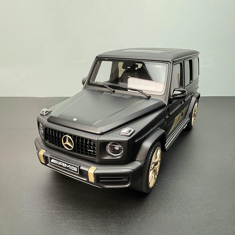 Almost Real 1:18 Mercedes-Benz G63 Alloy Model – Iconic Off-Road Luxury