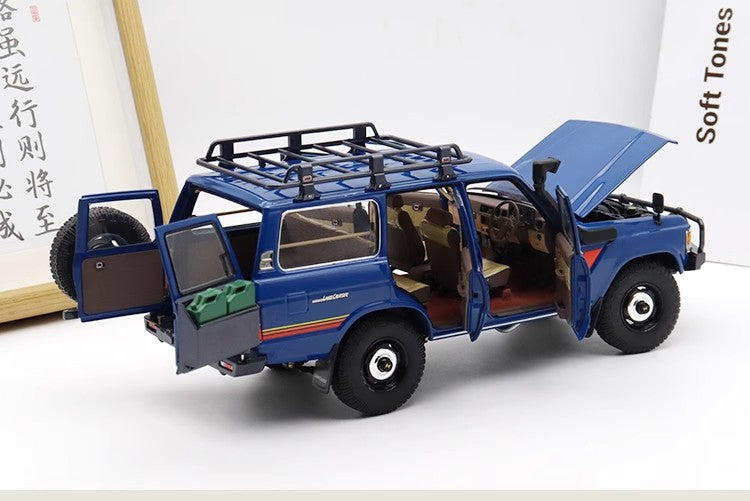 Toyota Land Cruiser LC60 1:18 Diecast Model by KYOSHO (Classic Edition with Rear Accessories)