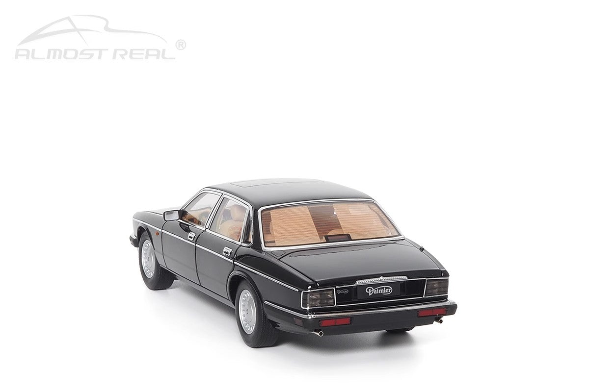Jaguar Daimler XJ6 (XJ40) – 1:18 Diecast Model by Almost Real (Limited to 1,008 Units – Collector’s Edition)(810543)