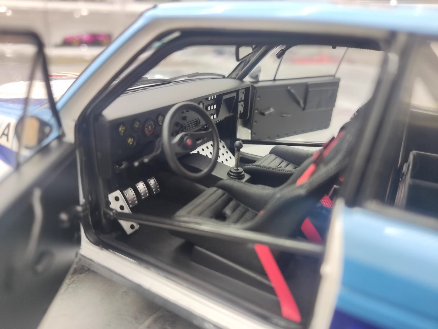 Fiat 131 1:18 Diecast Model by Kyosho (No. 5 Rally Livery – Collector's Static Edition)