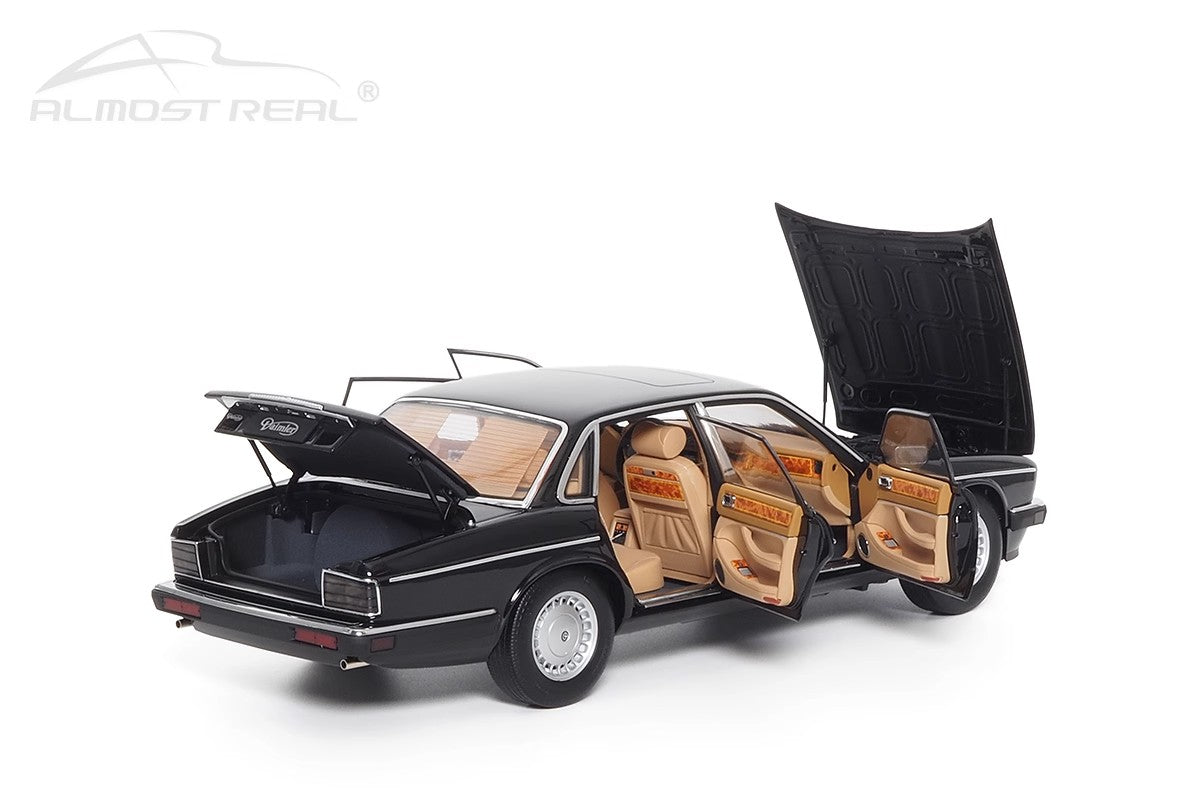 Jaguar Daimler XJ6 (XJ40) – 1:18 Diecast Model by Almost Real (Limited to 1,008 Units – Collector’s Edition)(810543)