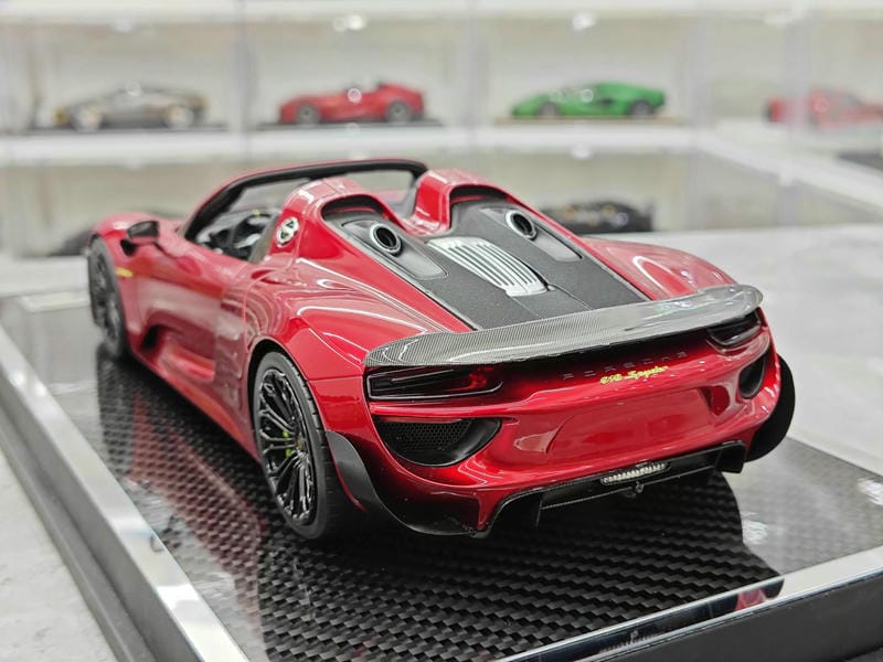 YY Model Porsche 918 Spyder 1:18 Resin Model Car