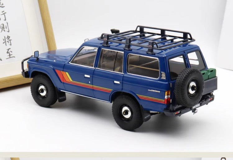 Toyota Land Cruiser LC60 1:18 Diecast Model by KYOSHO (Classic Edition with Rear Accessories)