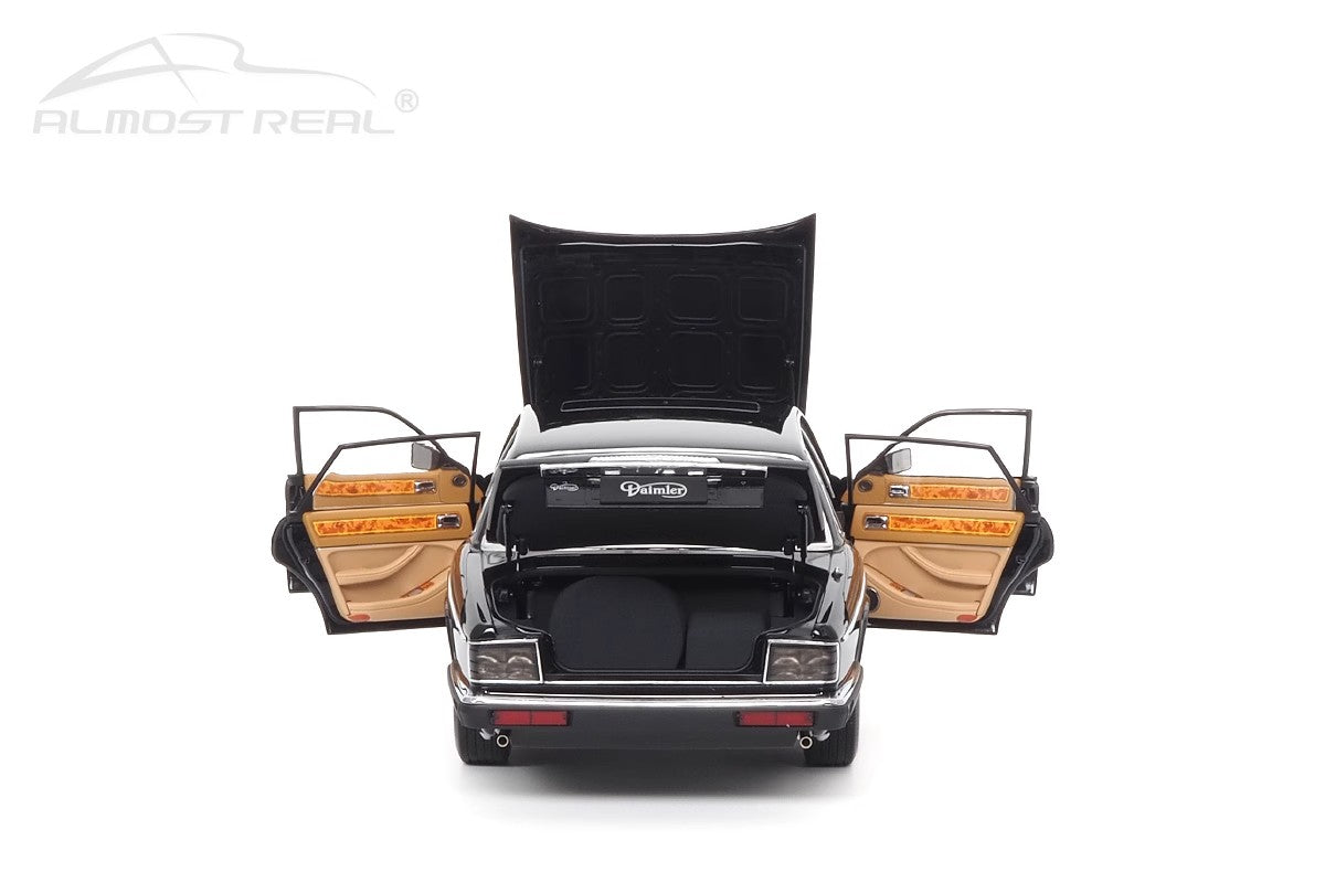 Jaguar Daimler XJ6 (XJ40) – 1:18 Diecast Model by Almost Real (Limited to 1,008 Units – Collector’s Edition)(810543)
