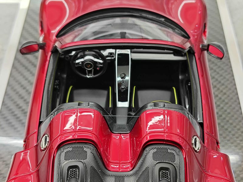 YY Model Porsche 918 Spyder 1:18 Resin Model Car
