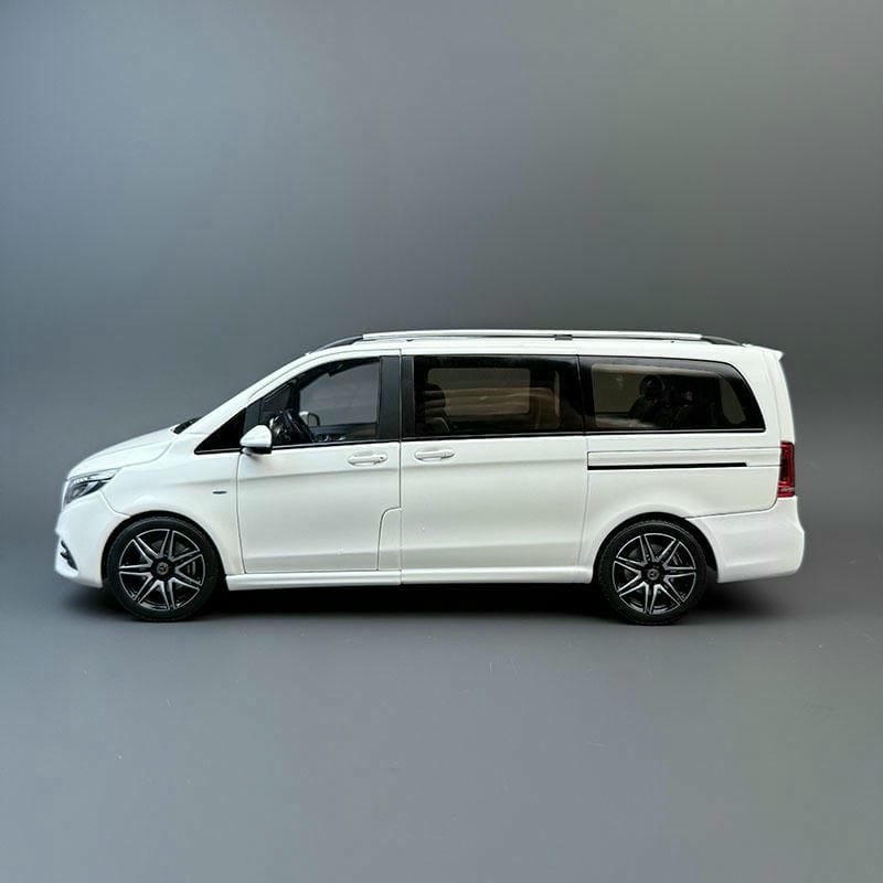 Norev 1:18 Mercedes-Benz V260 – Luxury MPV Alloy Model