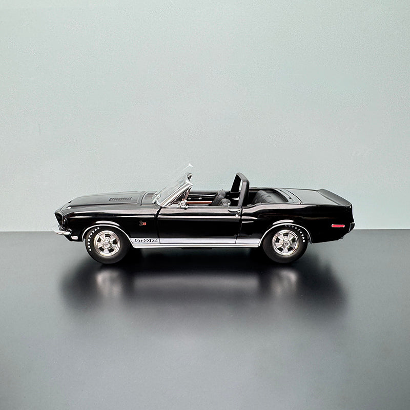 ACME 1:18 Shelby GT500KR “King of the Road” Diecast Model – Interactive Collectible