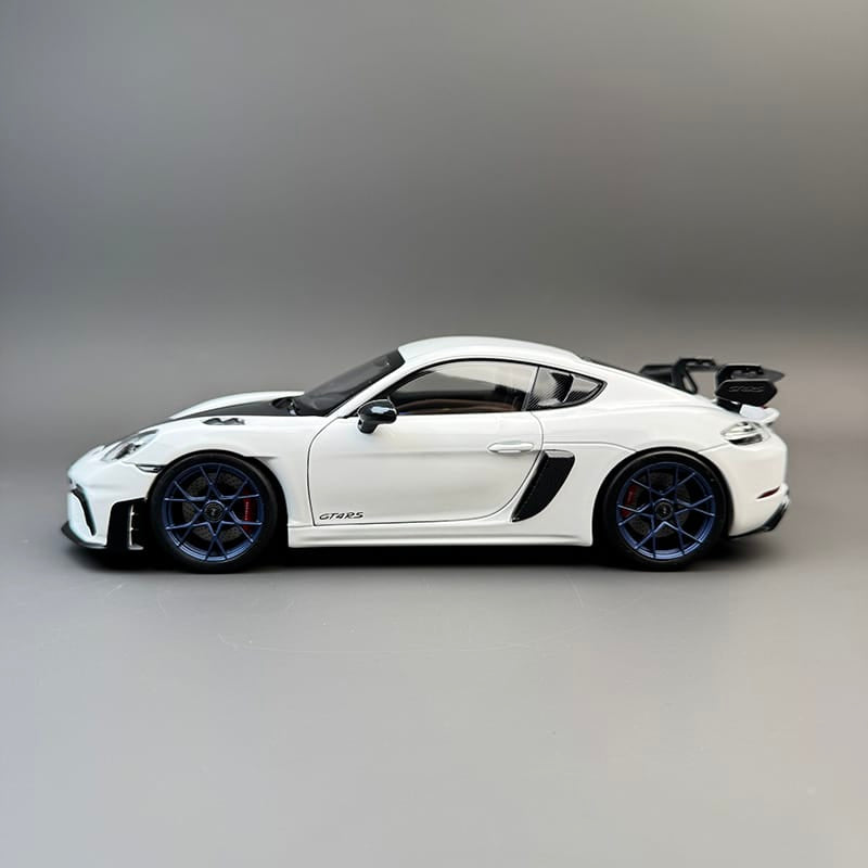 Norev Porsche 911 GT4 RS 1:18 Diecast Model Car