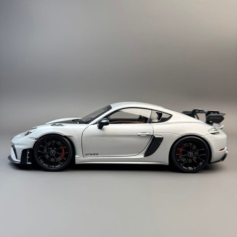 Norev Porsche 911 GT4 RS 1:18 Diecast Model Car