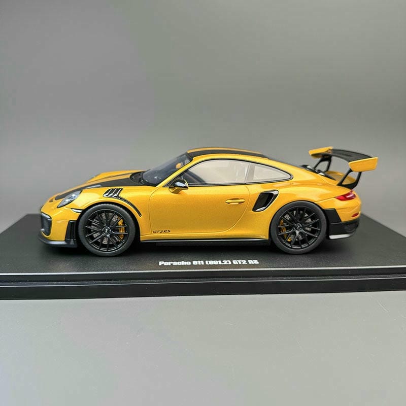 GT Spirit 1:18 Porsche 911.2 GT2RS Resin Model Car(CLDC041)
