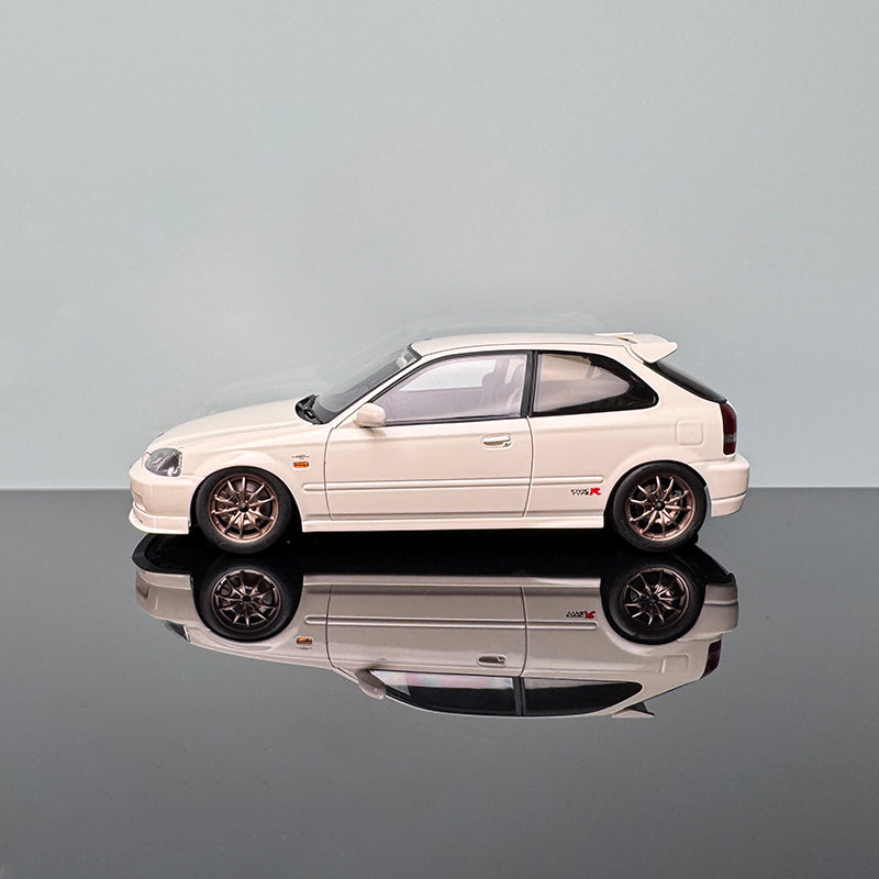 MOTORHELIX Honda Civic Type R (EK9) Diecast Model – 1:18 Limited Edition Collectible