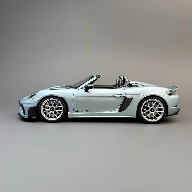 Minichamps 1:18 Porsche 718 Spyder RS Diecast Car