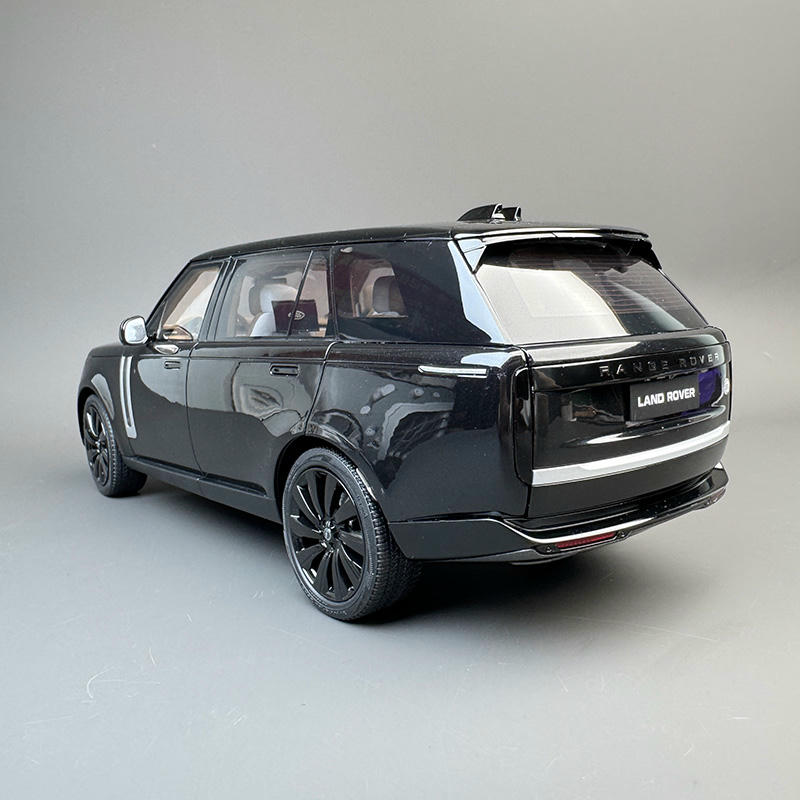 LCD 1:18 Land Rover Range Rover SV Long Wheelbase 2022 Diecast Car (Black)