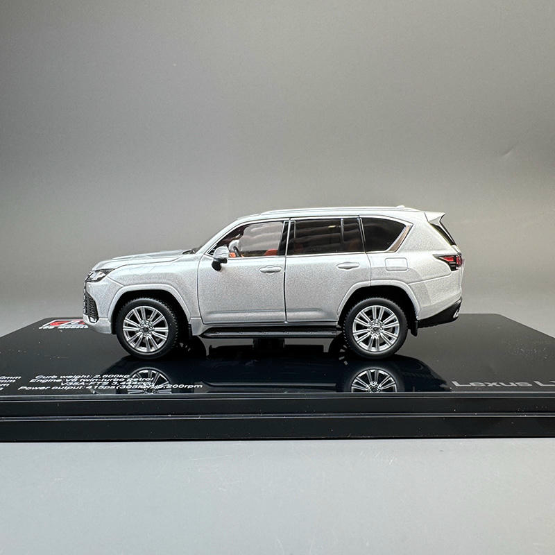 LCD Models 1:43 Lexus LX600 Diecast Car