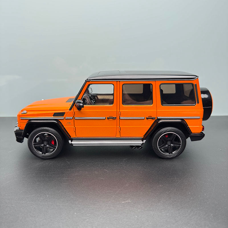 AR 1:18 Mercedes-Benz G63 Diecast Model – Full Opening, Collectible Grade