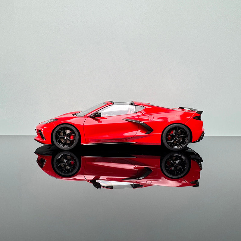 AutoArt Chevrolet Corvette C8 1:18 Scale Diecast Model – Interactive Collectible