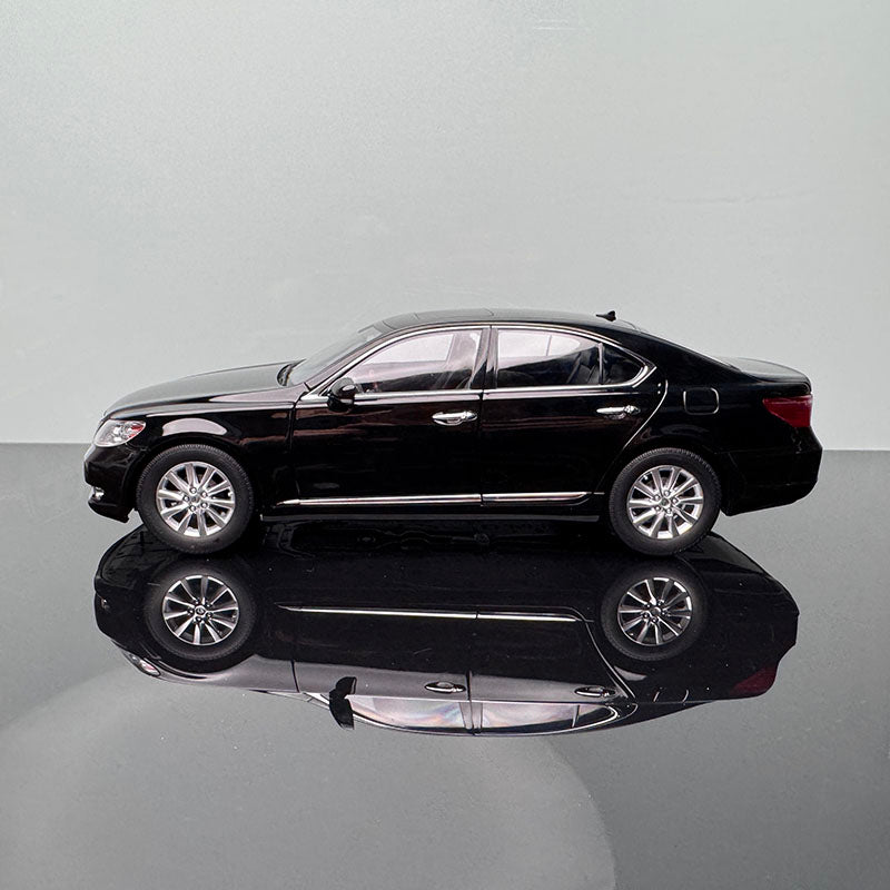 Norev 1/18 Lexus LS460 black die-cast car model collection car model