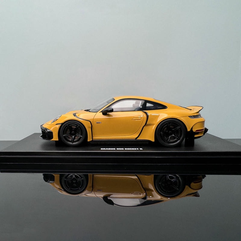 BRABUS 900 Resin Model - GT Spirit 1/18 Collectible Model CLDC037