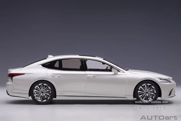 AUTOart Lexus LS500 – 1:18 Scale Model (Black, White, – Premium Executive Sedan Replica)(78868)(78866)