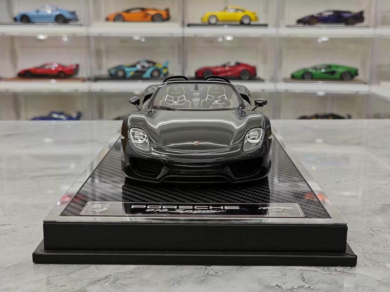 YY Model Porsche 918 Spyder 1:18 Resin Model Car