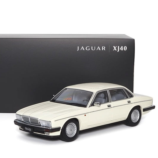 aguar Daimler XJ6 (XJ40) – 1:18 Diecast Model by Almost Real (Limited to 1,008 Units – Collector’s Edition)(810542)