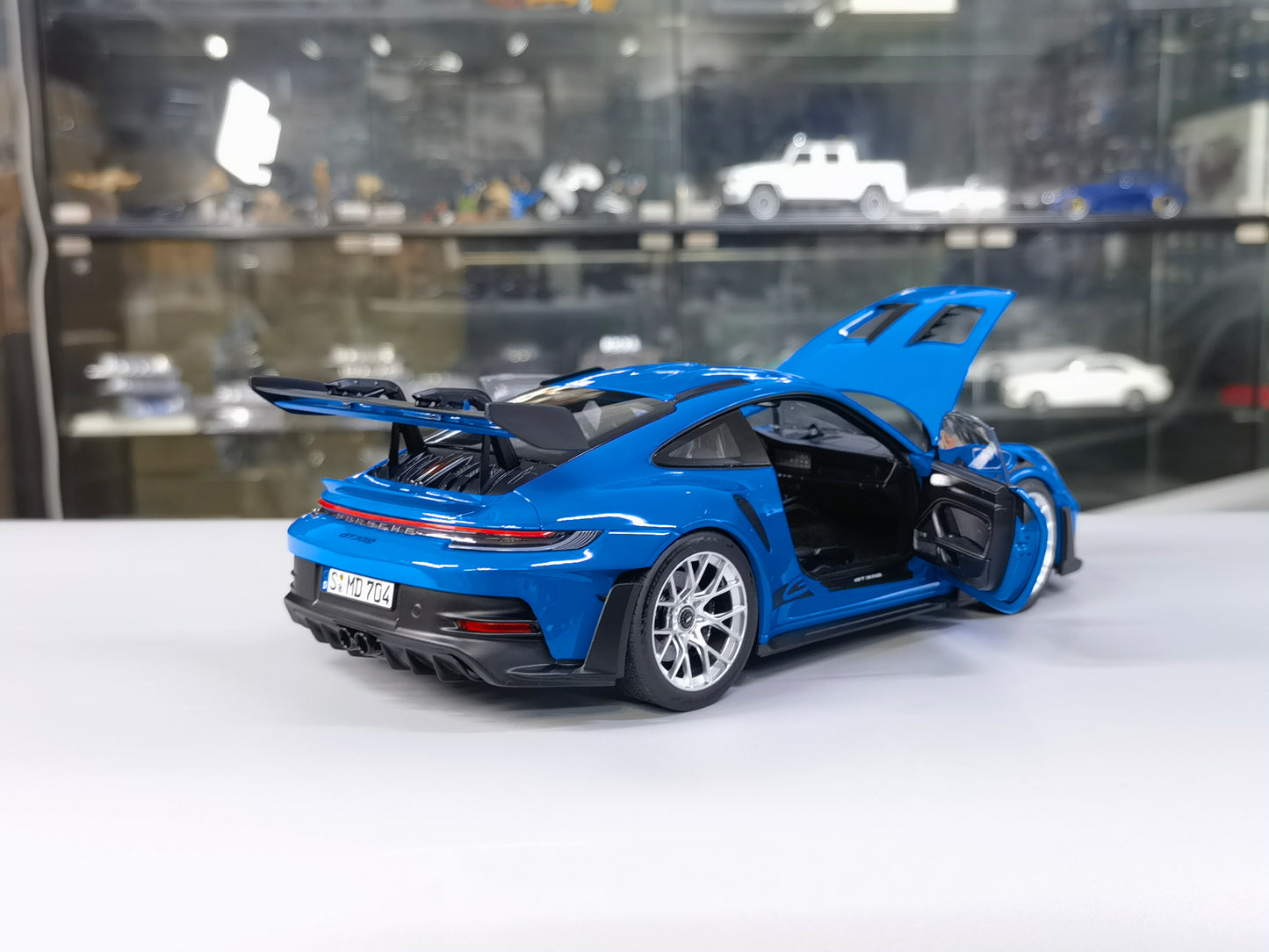 NOREV 1:18 911 992 GT3 RS 2022 Модель легкосплавного автомобиля