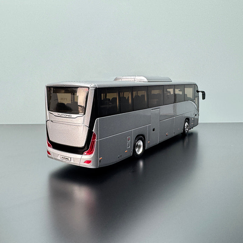Yutong Bus T12E 1:42 Alloy Model - Door Opening Die Casting Car Model