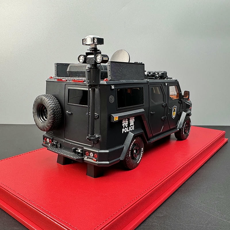 MB 1:18 Huakai “King Snake” Armored Explosion-Proof Police Car Model – Resin Super-Scale Collector’s Edition