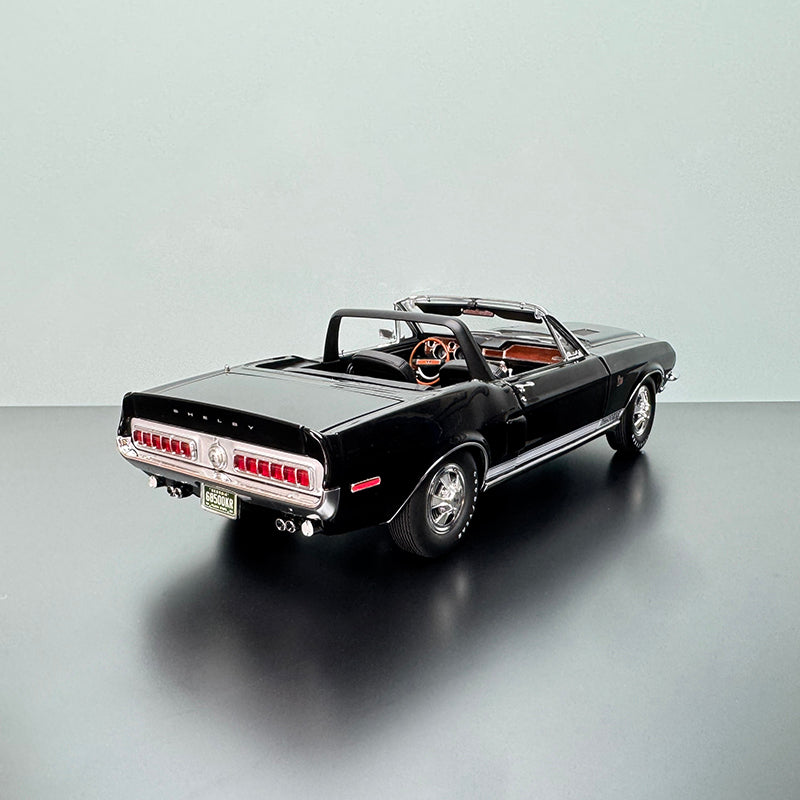ACME 1:18 Shelby GT500KR “King of the Road” Diecast Model – Interactive Collectible