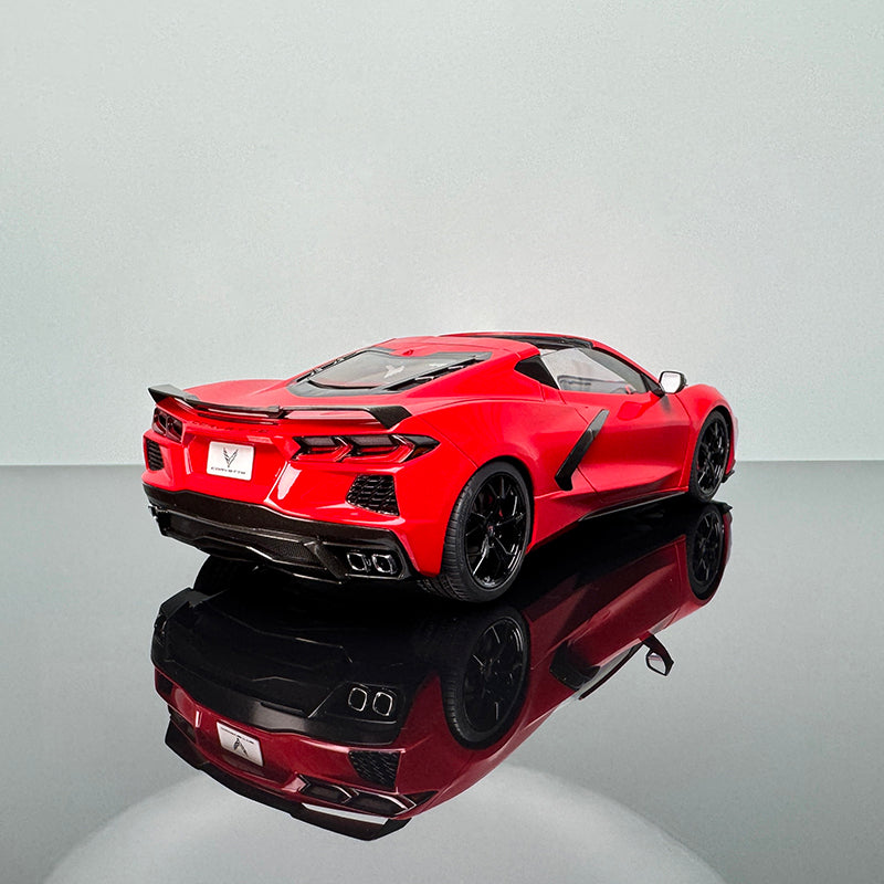 AutoArt Chevrolet Corvette C8 1:18 Scale Diecast Model – Interactive Collectible