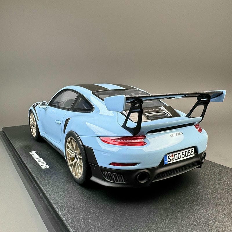 GT Spirit 1:18 Porsche 911 GT2 RS Resin Model Car(CLDC027)