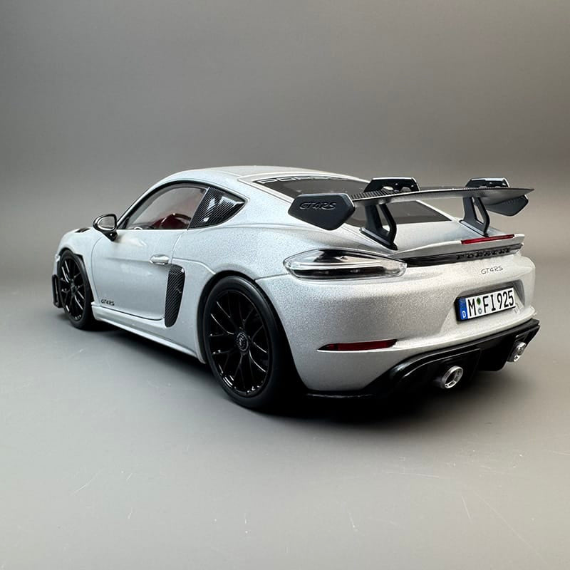 Norev Porsche 911 GT4 RS 1:18 Diecast Model Car