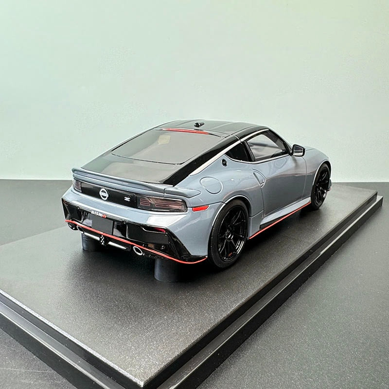 GT Spirit 1:18 Nissan Z NISMO Resin Model (Gray GT484) â Limited Edition Collectible Replica