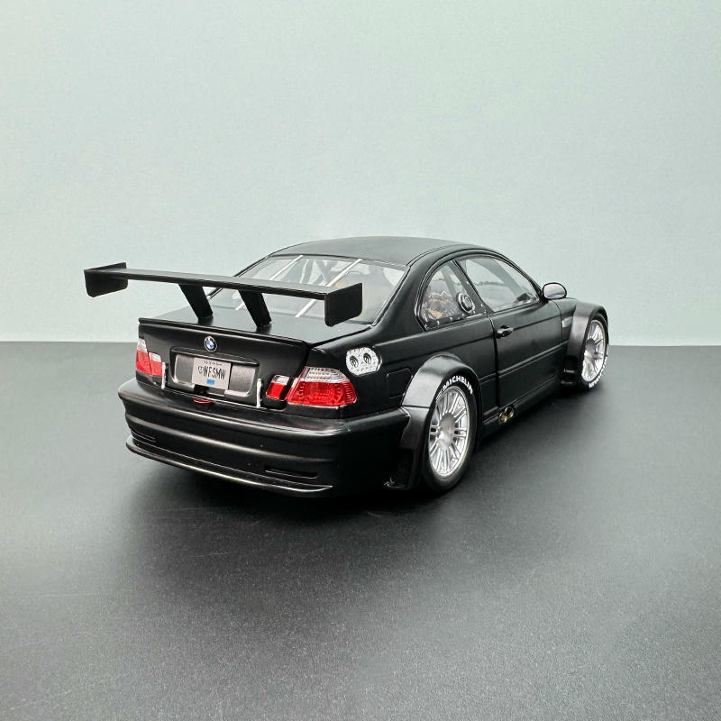 DCM 1:18 BMW M3 GTR E46 Alloy Diecast Model Car