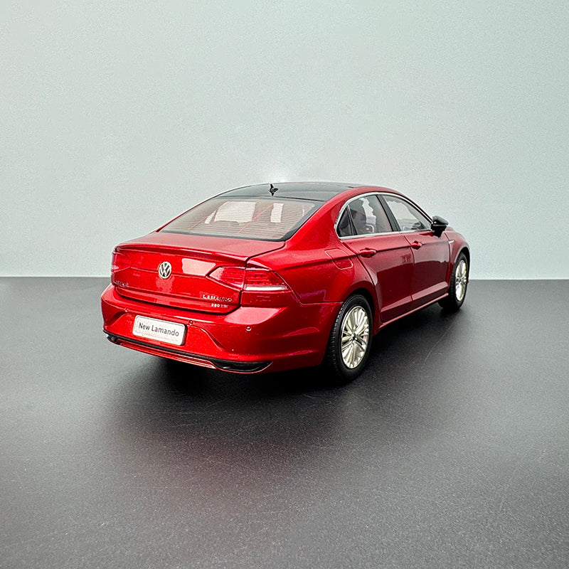 SAIC Volkswagen Lingdu 2020 – 1:18 Scale Alloy Diecast Model (Red | Functional Display with Engine Detailing)