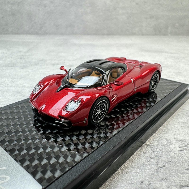 LCD 1:64 Pagani Utopia