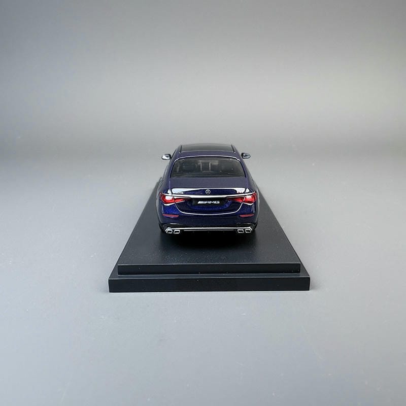 Almost Real 1:64 Diecast Model – Mercedes-Benz S63 (With Display Case)