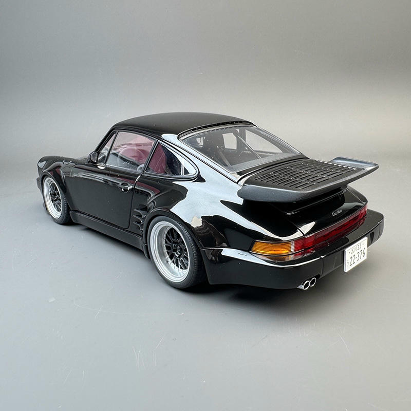AUTOart Porsche 911 (930) Crown Midnight “Blackbird” Comic Edition 1:18 Scale Model Car
