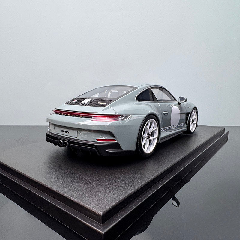 Porsche 911 992 S/T Resin Model - GT Spirit 1/18 Collectible Model CLDC038