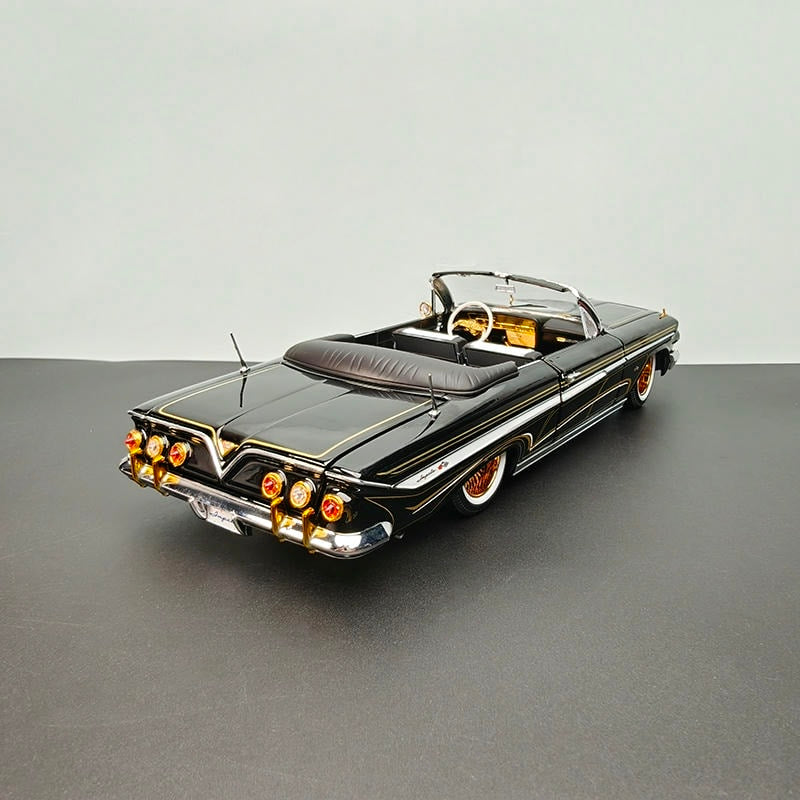 SunStar 1:18 1961 Chevrolet Impala Lowrider Alloy Diecast Model – Adjustable Suspension Edition