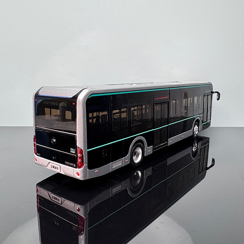 Original Yutong Bus Model U12 – 1:42 Diecast Collectible (Black & Silver)