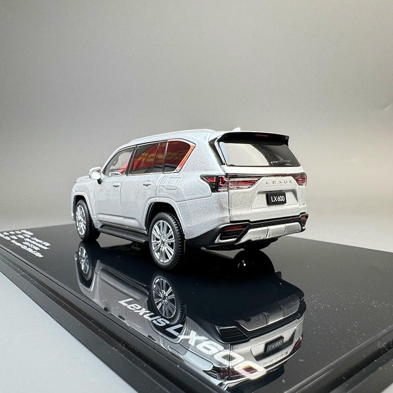 LCD Models 1:43 Lexus LX600 Diecast Car