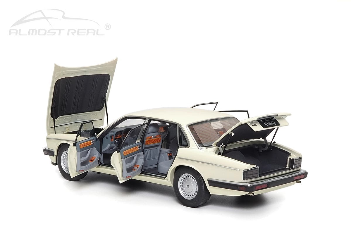 aguar Daimler XJ6 (XJ40) – 1:18 Diecast Model by Almost Real (Limited to 1,008 Units – Collector’s Edition)(810542)