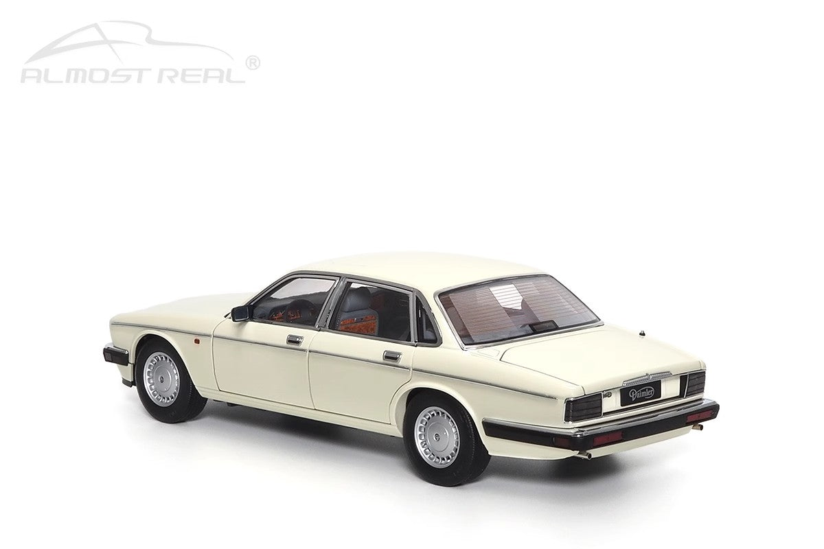 aguar Daimler XJ6 (XJ40) – 1:18 Diecast Model by Almost Real (Limited to 1,008 Units – Collector’s Edition)(810542)
