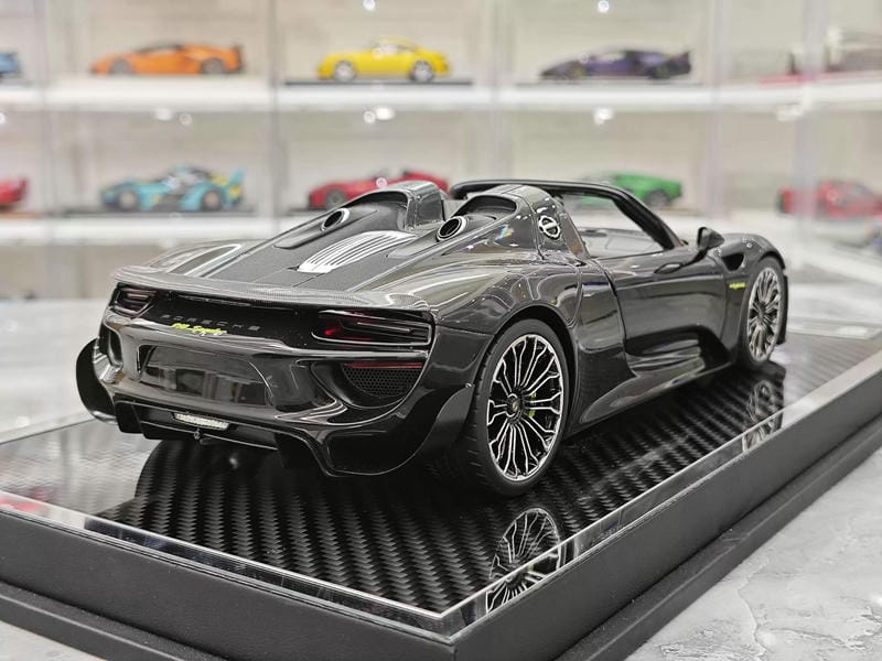 YY Model Porsche 918 Spyder 1:18 Resin Model Car