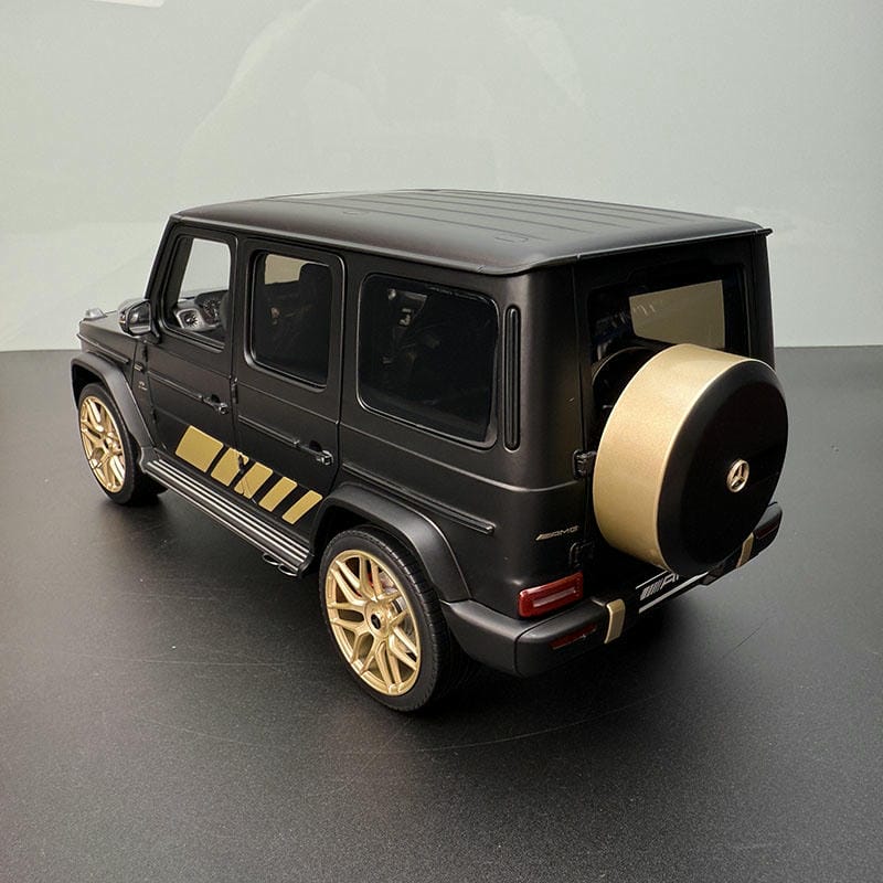 Almost Real 1:18 Mercedes-Benz G63 Alloy Model – Iconic Off-Road Luxury