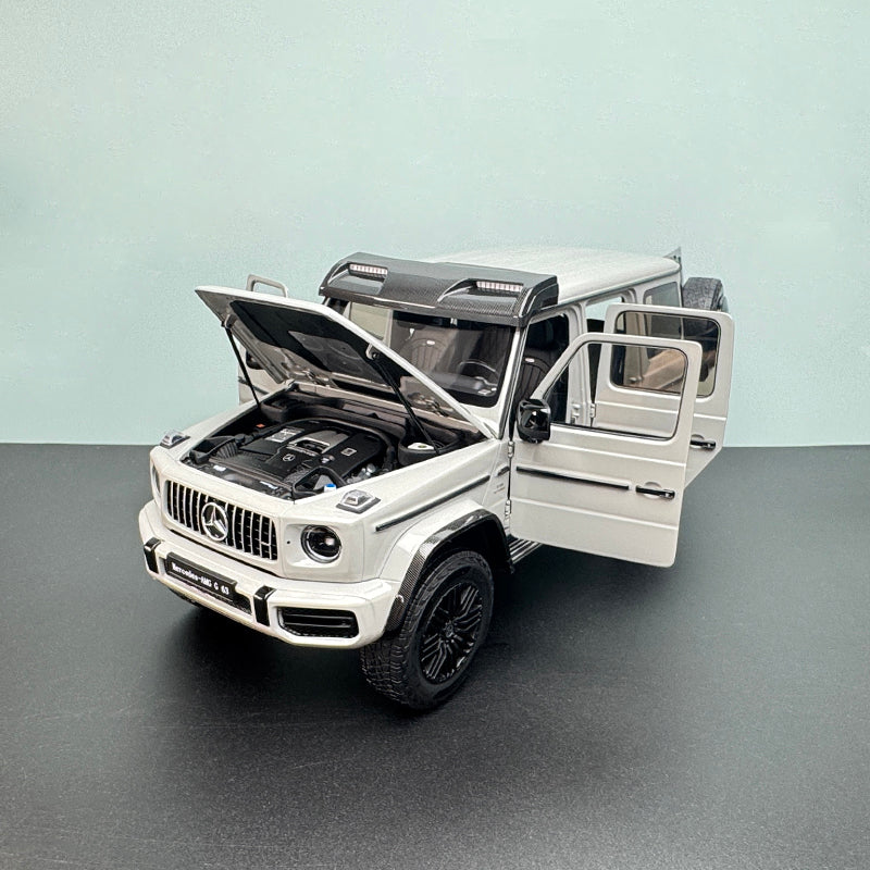 Mercedes-Benz G63 4×4 1:18 Die-Cast Alloy Model by Almost Real