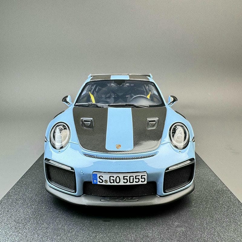 GT Spirit 1:18 Porsche 911 GT2 RS Resin Model Car(CLDC027)