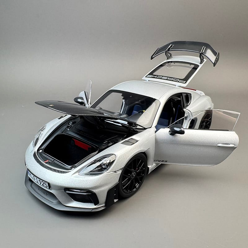 Norev Porsche 911 GT4 RS 1:18 Diecast Model Car