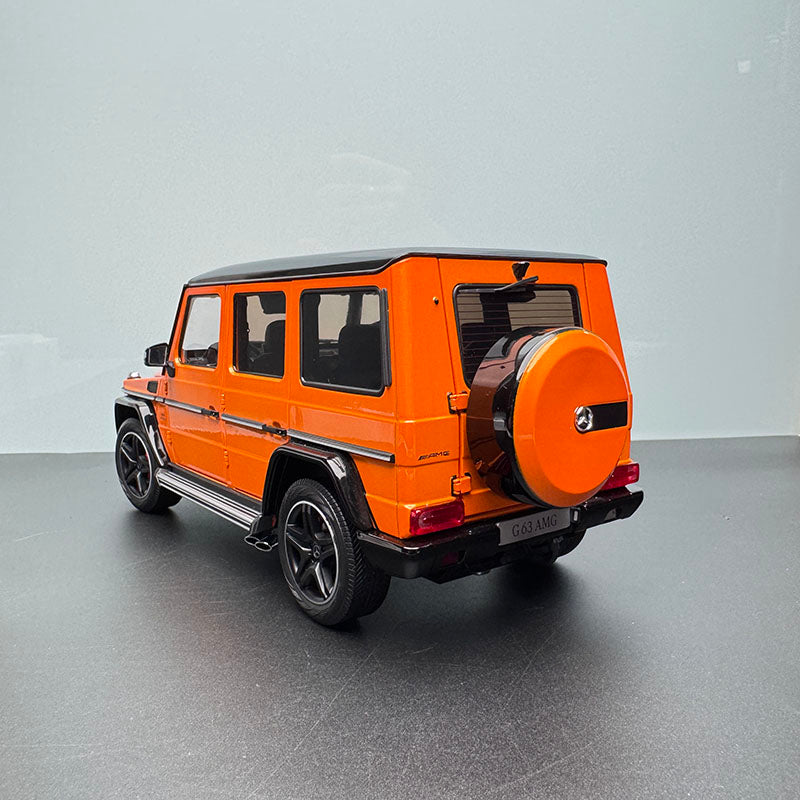 AR 1:18 Mercedes-Benz G63 Diecast Model – Full Opening, Collectible Grade